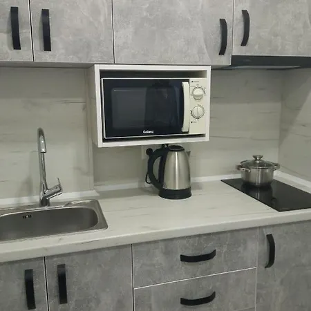 нова і затишна у центрі Apartment Uzhhorod